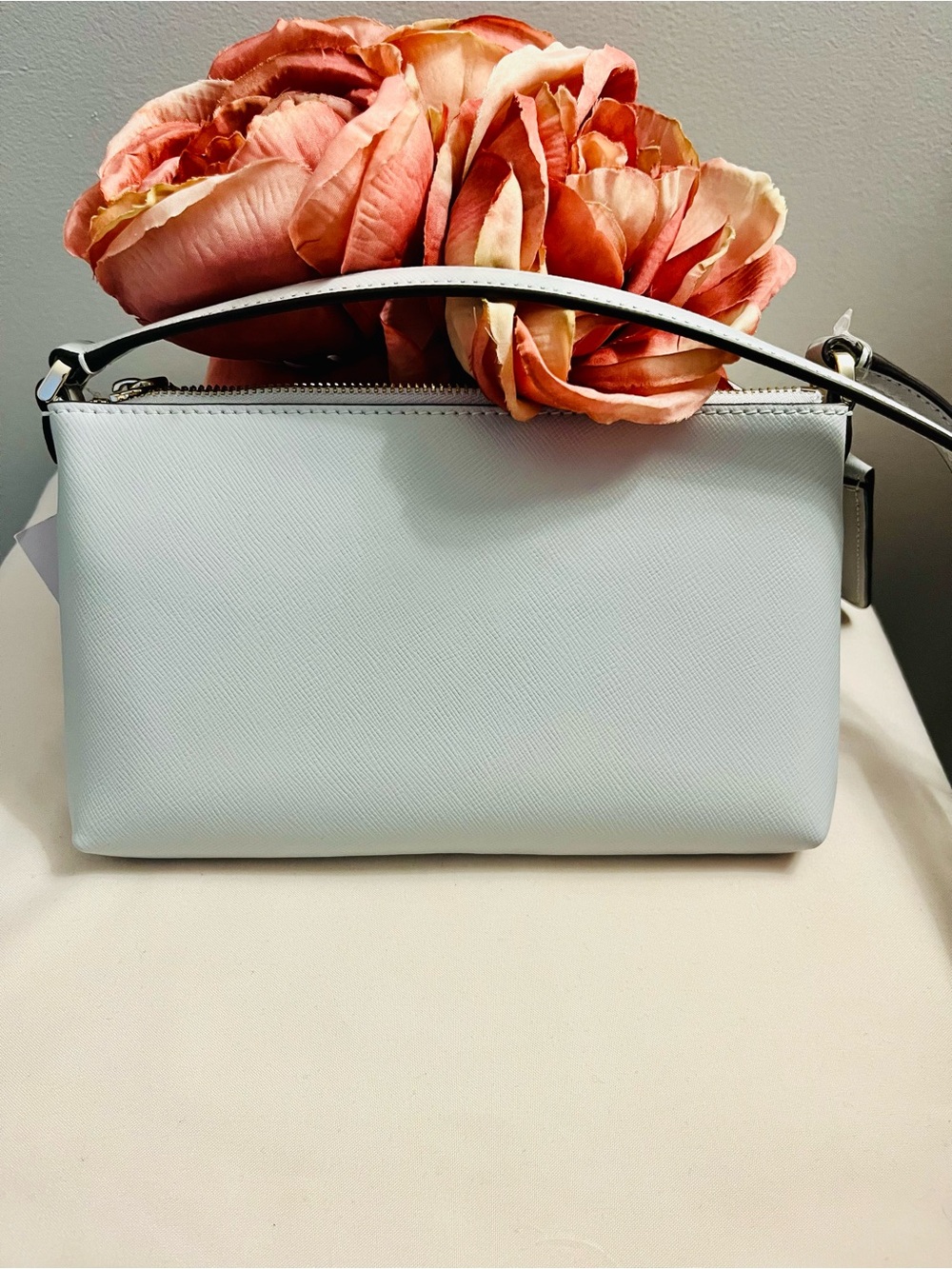 Kate Spade Women's Light Gray Saffiano Crossbody Bag Set. New With Tags. - Picture 8 of 8